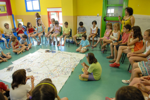 Participantes en una de las sesiones del Foro Infantil, en una foto de mayo pasado (Foto cortesía del Ayuntamiento de Rivas)