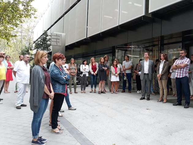 Comunidad de Madrid: Repulsa contra la violencia de género guardando un ...