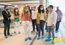 Mucha afluencia de público en el primer día abierto al público del Centro Deportivo del barrio de La Luna