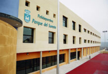 La Comunidad asegura que invertirá en «mejoras» en polideportivos de Rivas y el Ayuntamiento lo niega