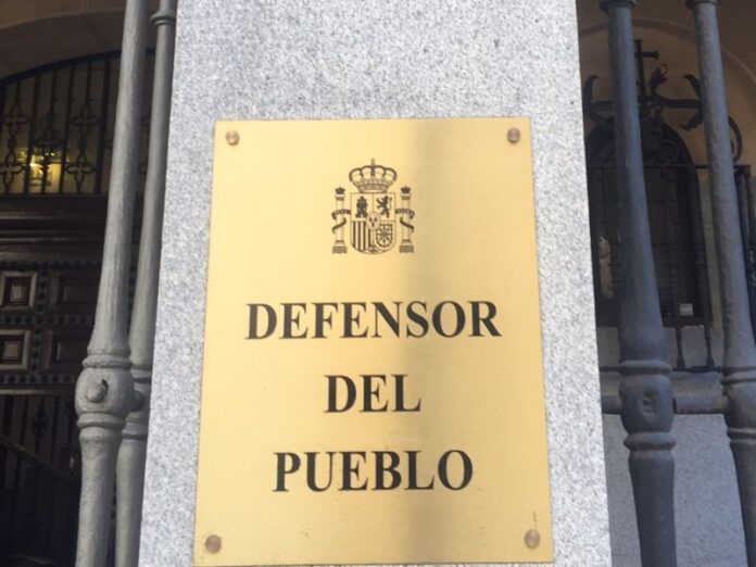 Defensor Pueblo placa