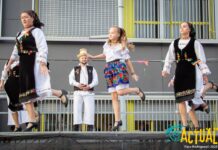 En la imagen, un momento de la actuación de la Asociación Somes Transilvania de bailes populares rumanos. Foto: Paco Rodríguez.