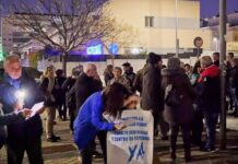 Rivas con la Sanidad Pública despide el año con el villancico ‘Oh, blanca sanidad’ durante una concentración