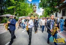 San Isidro recorrió ayer las calles del Casco Antiguo en su día