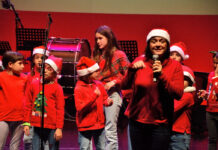 La Escuela Municipal de Música celebró su Concierto de Navidad con un homenaje al fallecido Txema Cariñena