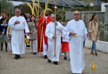 La comunidad católica de Rivas celebró el Domingo de Ramos con la bendición de palmas