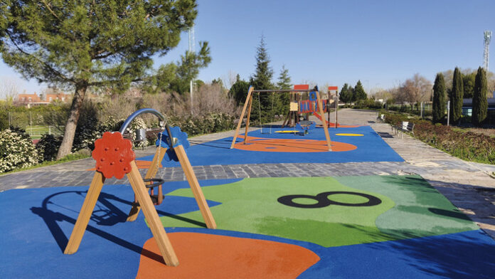 Parque-infantil-polideportivo-Cerro