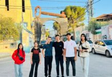 Pallasos en Rebeldía organiza una actuación abierta al público de los nueve niños palestinos de la Rebel Circus School