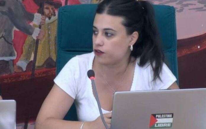 Yasmin cesion parcela aspadir