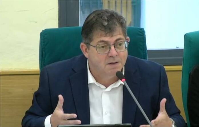 Alberto Cabeza mocion medios contra incendios