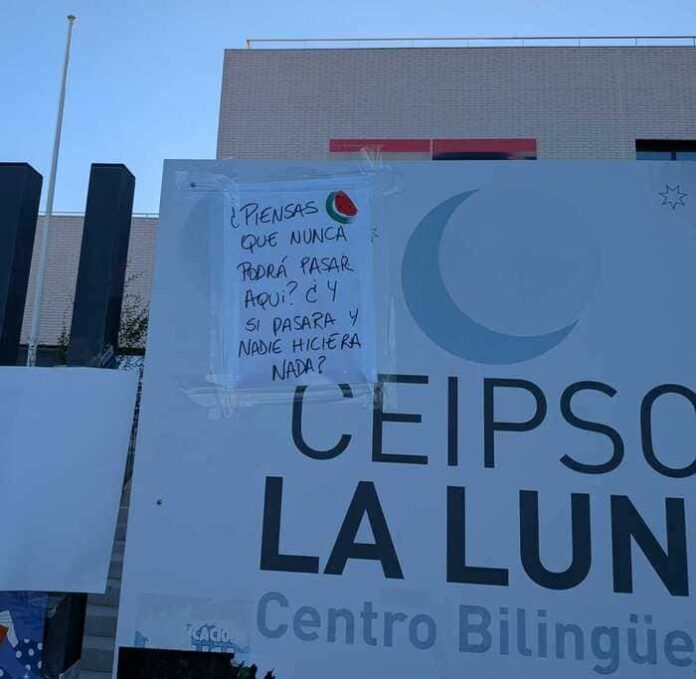 Carteles Palestina en CEIPSO