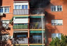 Declarado un incendio en una vivienda de Covibar, sin que por el momento se haya registrado ninguna víctima