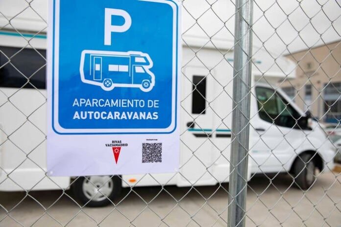 Estacionamiento Autocaravanas (3)