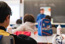 La Comunidad de Madrid aprueba la jornada partida en los colegios públicos como «criterio general»