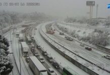 La Comunidad asegura que toda la red viaria se encuentra «despejada» y los puertos de montaña abiertos al tráfico