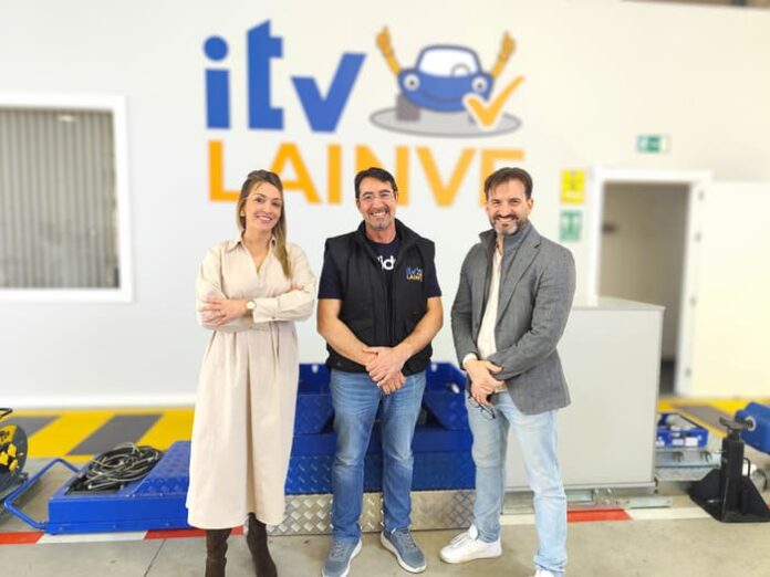 Descuento ITV Asearco ok Cristina Montes, Gabriel Serrano y David París - Editada