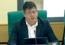 Una moción del PSOE en apoyo al decreto de regularización de personas migrantes suscita una de las más agrias discusiones en el Pleno municipal