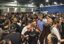 Indignación en viajeros de la línea 9 ante las aglomeraciones para ir y volver del concierto de Linkin Park en Rivas