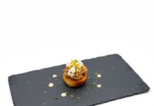 El restaurante Vino Premier gana el concurso de tapas ‘galácticas’ con su ‘Planeta Ibérico’