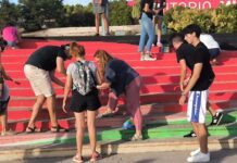Centenares de personas repintaron el mural por Palestina vandalizado en el Miguel Ríos
