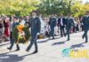 La Guardia Civil de Rivas Vaciamadrid celebró su patrona En la imagen, dos guardias portan la corona que se deposita en el acto a los caídos. Foto: Kike Ayala (Rivas Actual)
