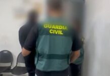 Detenida una persona por el robo en el interior de varios vehículos en Rivas