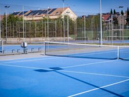 El Ayuntamiento inicia las obras de adecuación de seis pistas de tenis y una multifuncional en el polideportivo Parque del Sureste